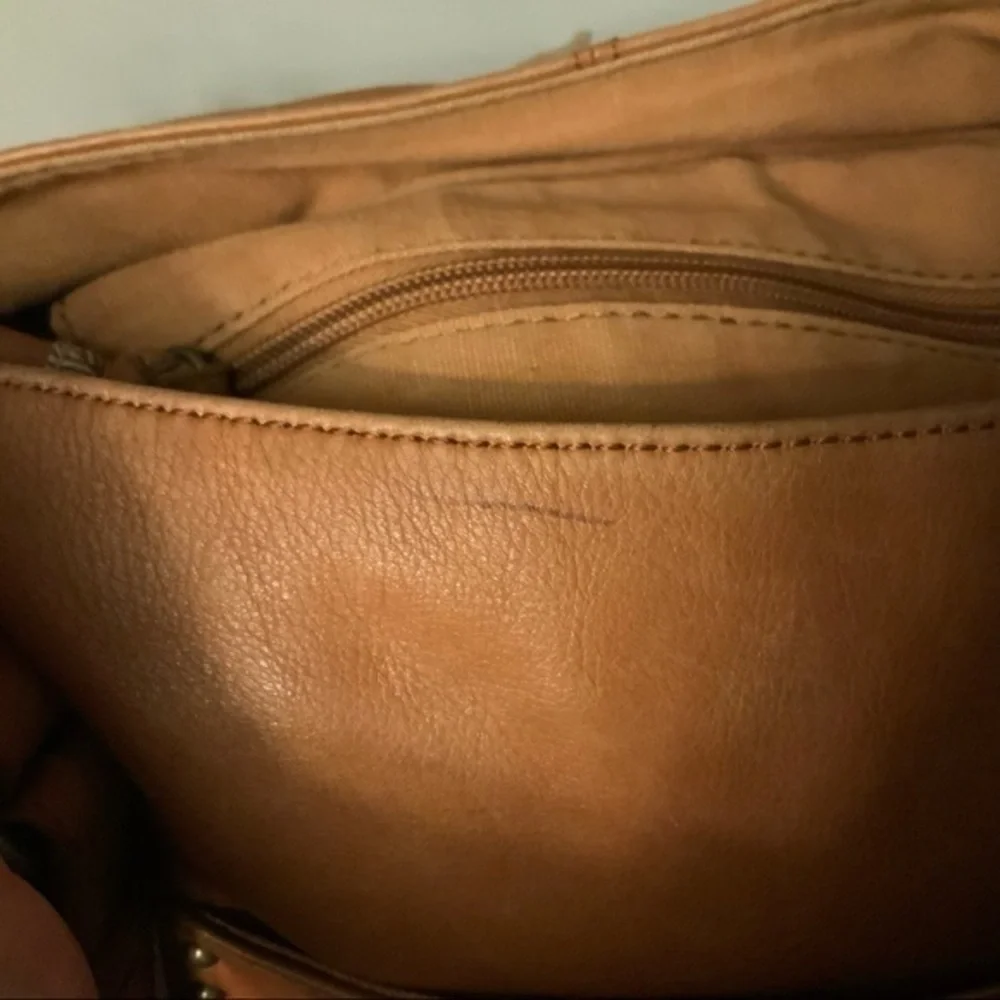 Happy and free leather shoulder purse